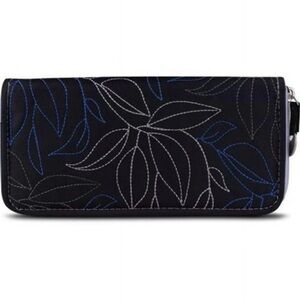 Travelon RFID Blocking Wallet with Leaf Design